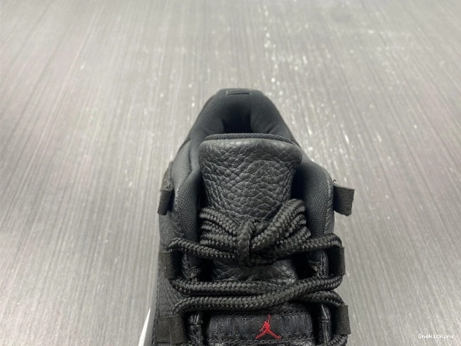 One Kick Jordan Low AV2187-001 Retro Air 72-10 11 0723